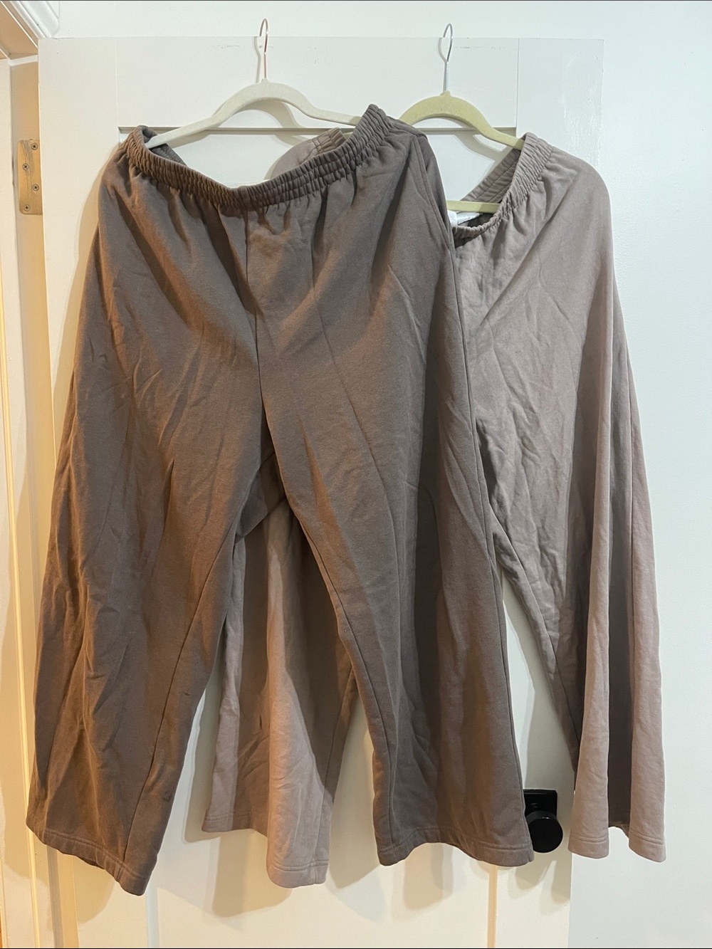 H&M sweatpants women’s Neutral Taupe Wide-Leg Elastic-Waist Pants